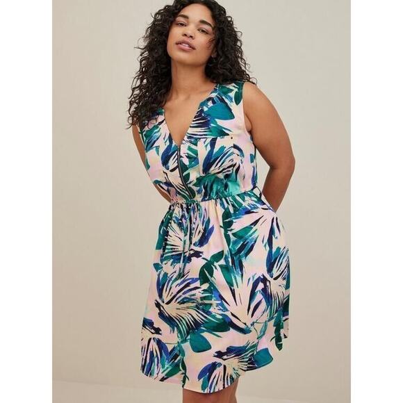 torrid Dresses & Skirts - NWT Torrid 2X Tropical Palm Print Zip Front Mini Dress Wide Strap tie waist
